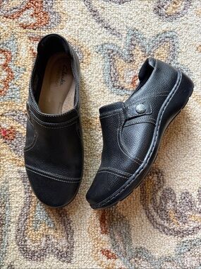 Clarks Cora Poppy Leather Slip-On - Ortholite Footbed - Casual Loafers
